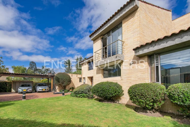 Casa de 4 alcobas en venta en Guaymaral, Bogotá, 334 m² · foto 18 de 18