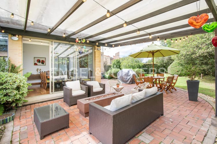 Casa de 4 alcobas en venta en Guaymaral, Bogotá, 334 m² · foto 16 de 18