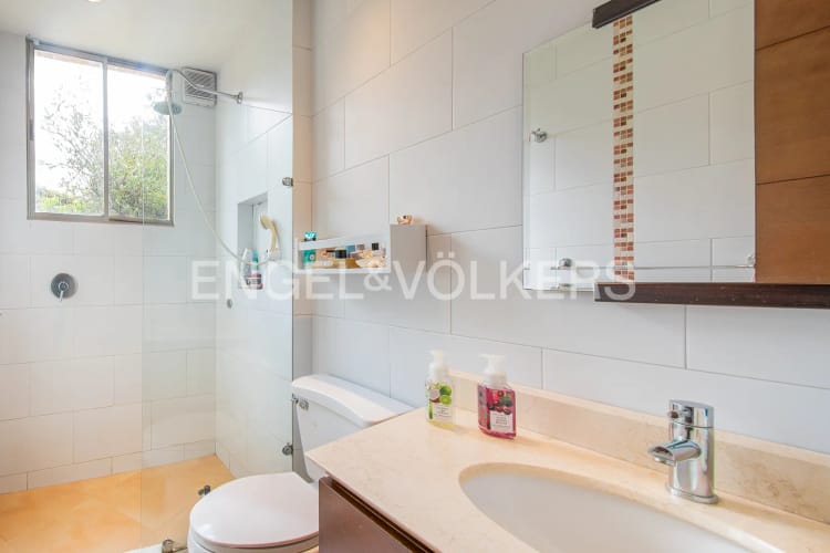 Casa de 4 alcobas en venta en Guaymaral, Bogotá, 334 m² · foto 11 de 18