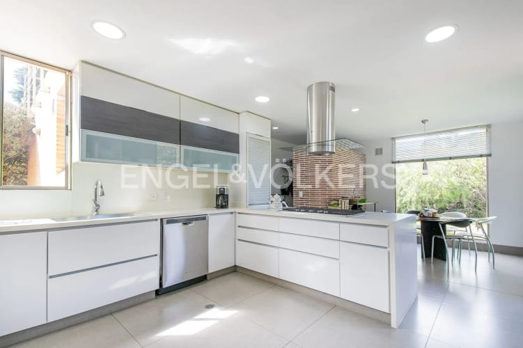 Casa de 4 alcobas en venta en Guaymaral, Bogotá, 334 m² · foto 6 de 18