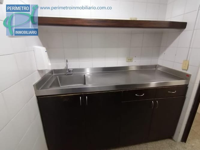 Local en arriendo en Noel, Medellín, 194 m² · foto 3 de 7