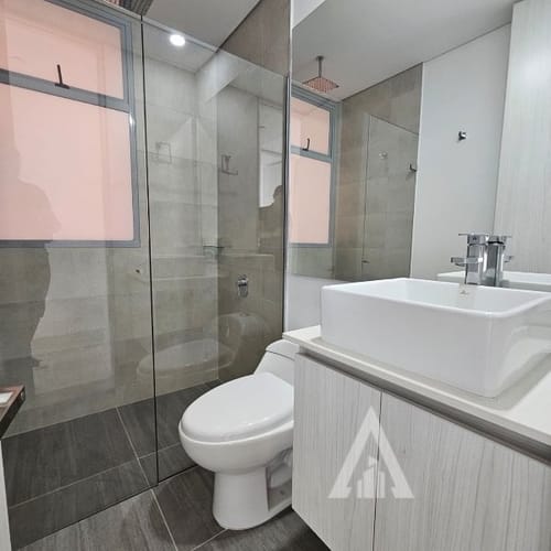 Apartamento de 3 alcobas en arriendo en Loma Del Esmeraldal, Envigado, 122 m² · foto 8 de 19