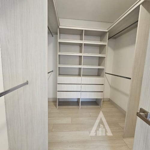 Apartamento de 3 alcobas en arriendo en Loma Del Esmeraldal, Envigado, 122 m² · foto 12 de 19