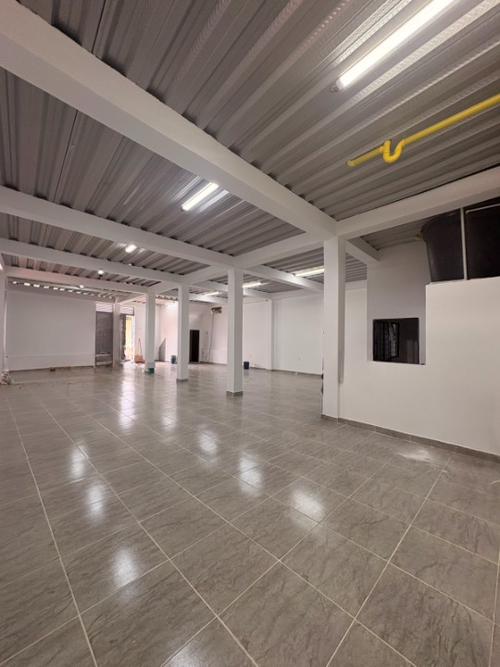 Bodega en arriendo en Aeropuerto Camilo Daza, Cúcuta, 180 m² · foto 4 de 8