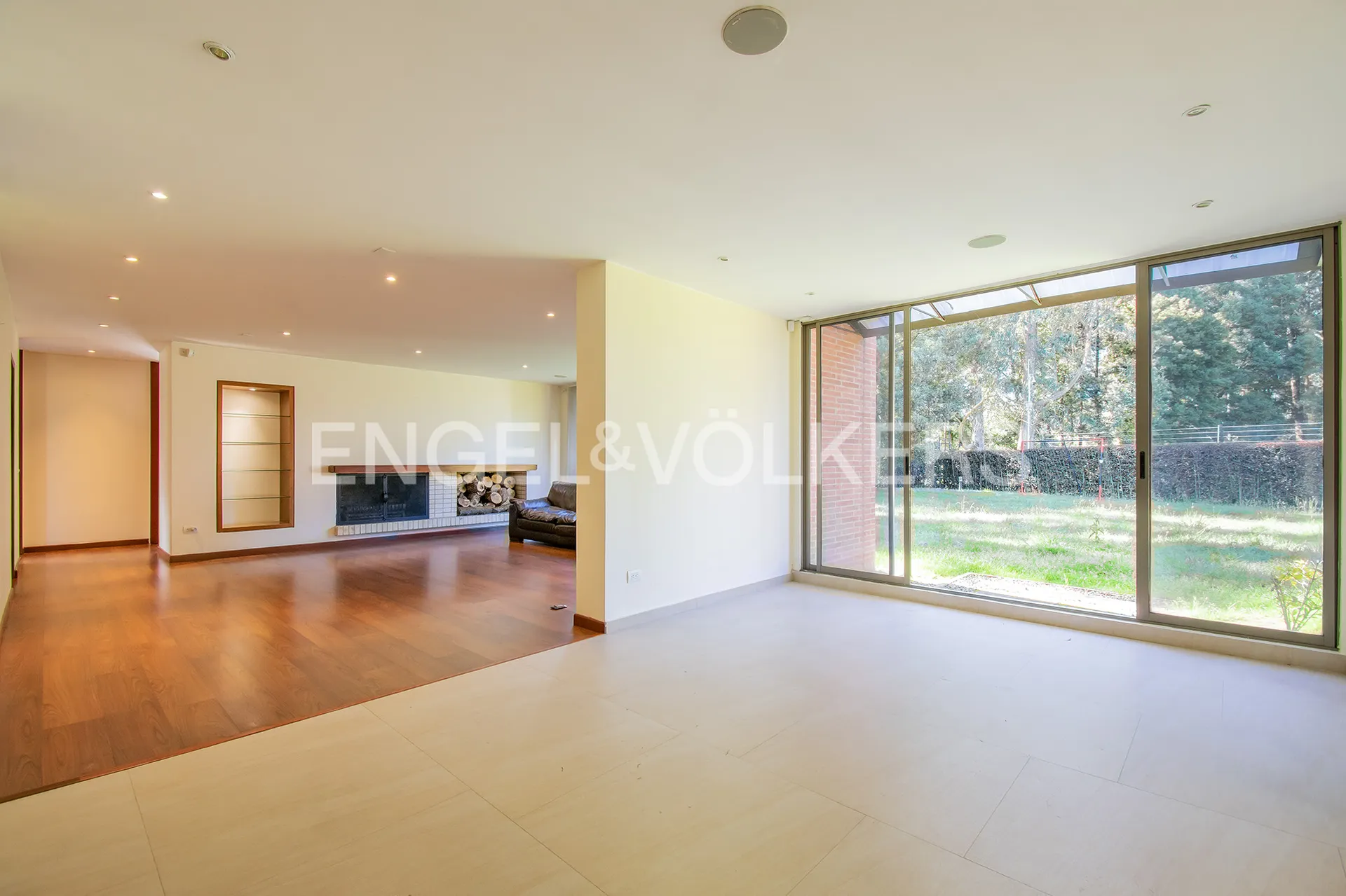 Casa en venta en Guaymaral, Bogotá · foto 2 de 20