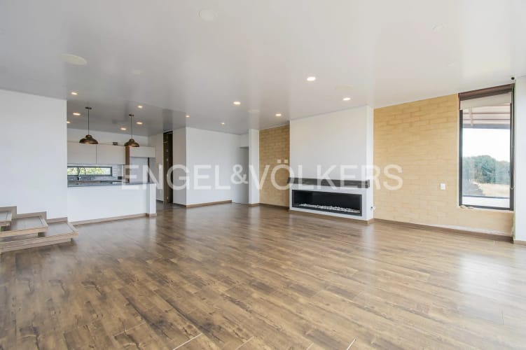 Casa de 4 alcobas en venta en Yerbabuena, Chía, 350 m² · foto 3 de 18