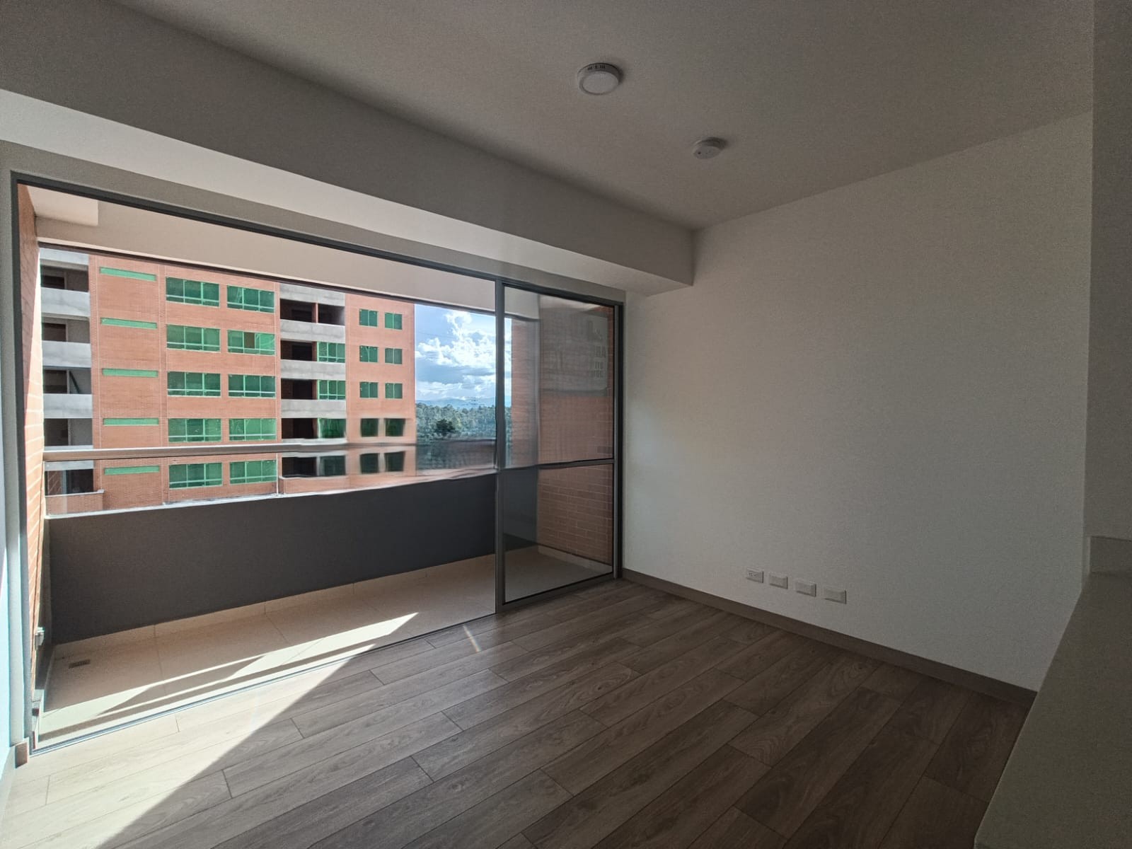 Apartamento en arriendo en Centro, Rionegro · foto 2 de 12