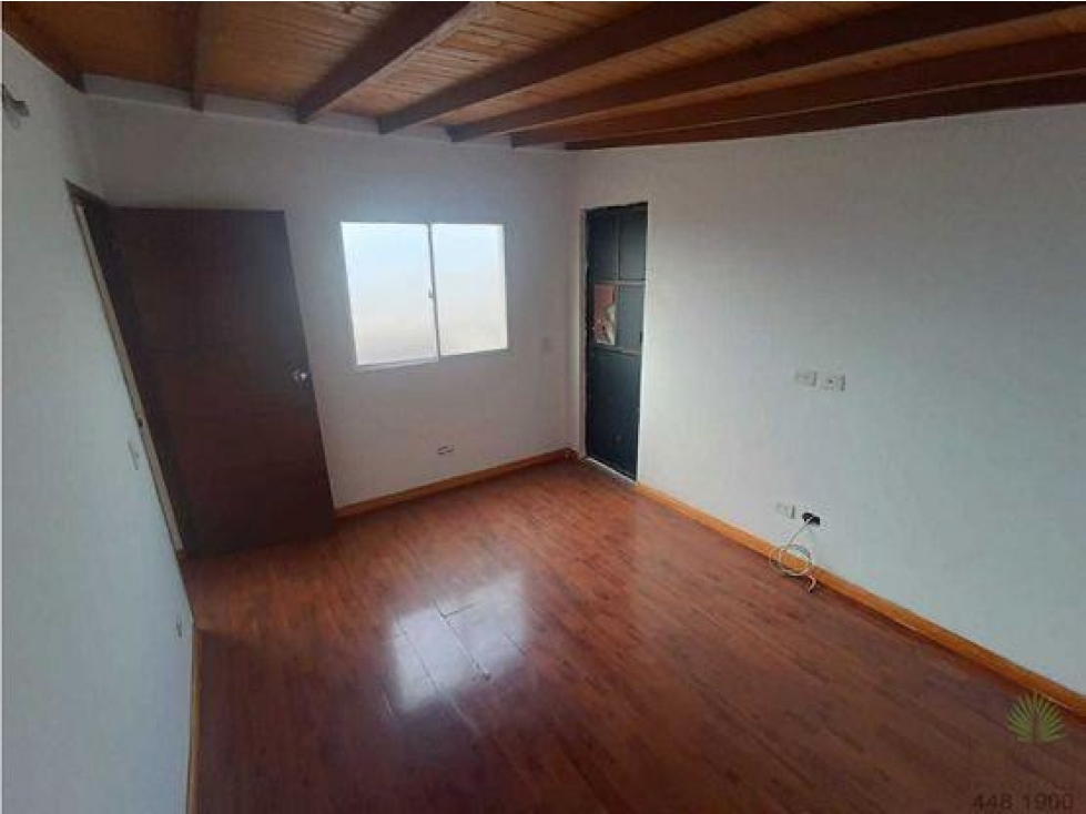 Apartamento en venta en La Milagrosa, Medellín · foto 10 de 18