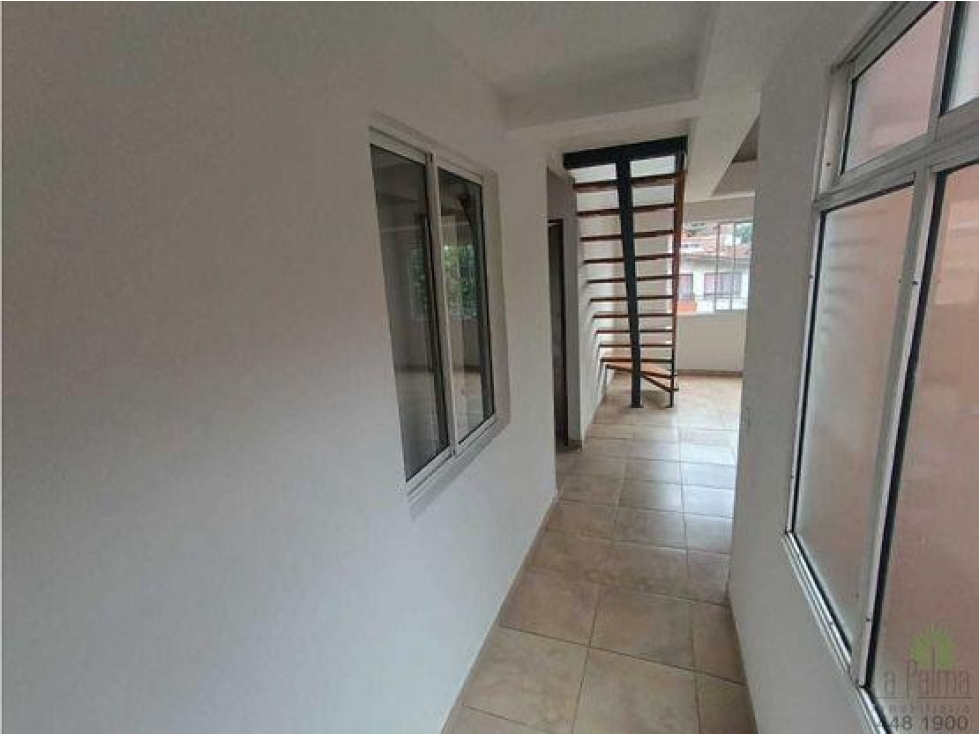 Apartamento en venta en La Milagrosa, Medellín · foto 15 de 18