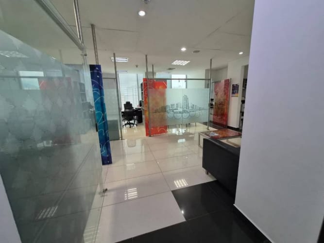 Oficina en arriendo en Mejoras Publicas, Bucaramanga, 171 m² · foto 5 de 13
