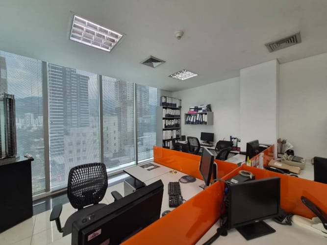 Oficina en arriendo en Mejoras Publicas, Bucaramanga, 171 m² · foto 11 de 13
