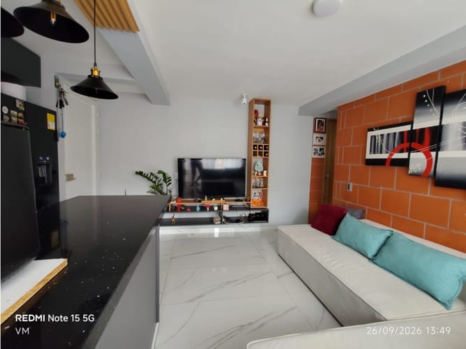 Apartamento de 3 alcobas en venta en Los Gomez, Itagüí, 55 m² · foto 2 de 12