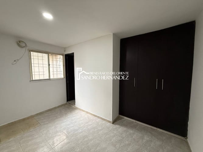 Apartamento de 3 alcobas en venta en Villa Helena, Floridablanca, 93 m² · foto 11 de 15