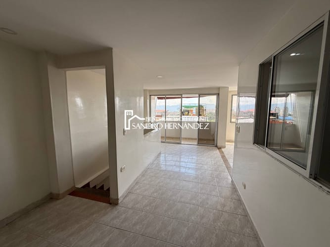 Apartamento de 3 alcobas en venta en Villa Helena, Floridablanca, 93 m² · foto 3 de 15
