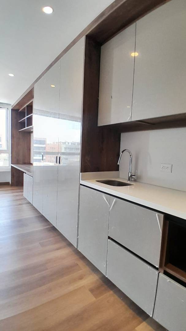 Apartaestudio en arriendo en Chicó Alto, Bogotá · foto 4 de 8