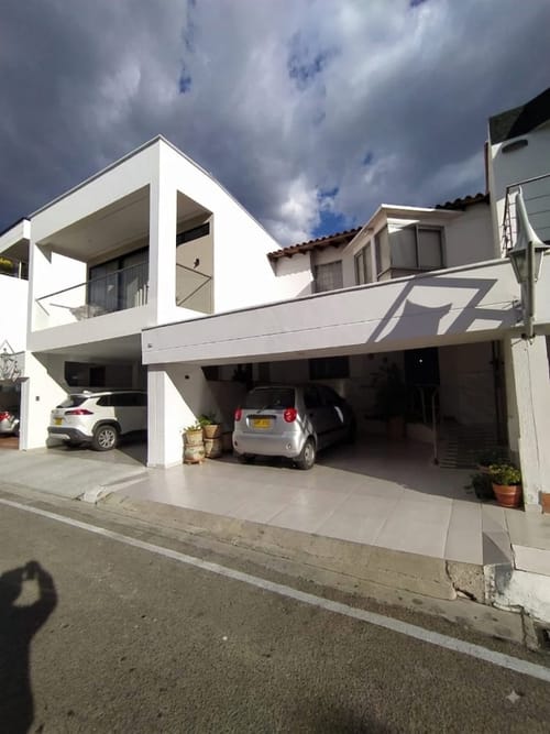 Casa de 4 alcobas en venta en San Eduardo, Cúcuta, 141 m² · foto 3 de 23
