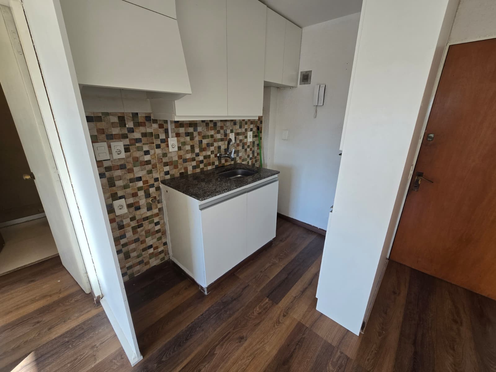 ALQUILER | Apartamento de un dormitorio en piso alto en Pocitos · Foto 3