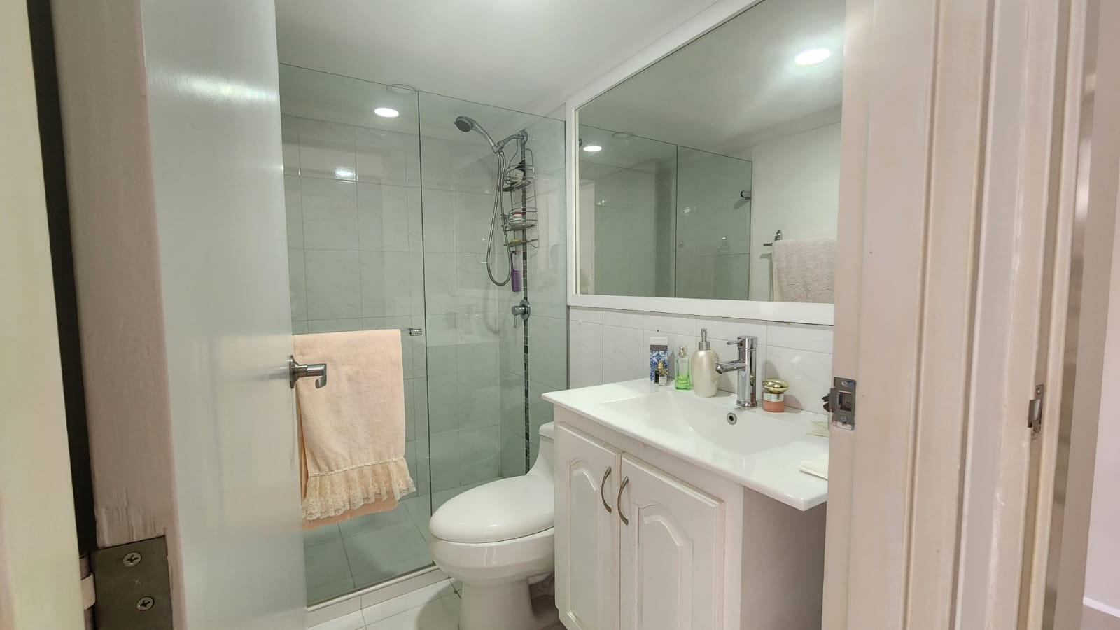 Apartamento en venta en Loma Del Escobero, Envigado · foto 16 de 24