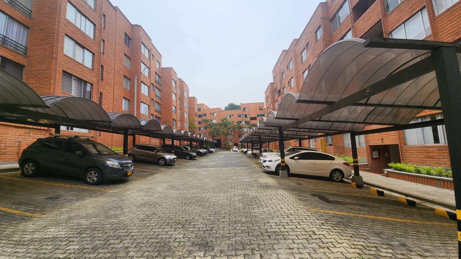 Apartamento en venta en Loma Del Escobero, Envigado · foto 24 de 24