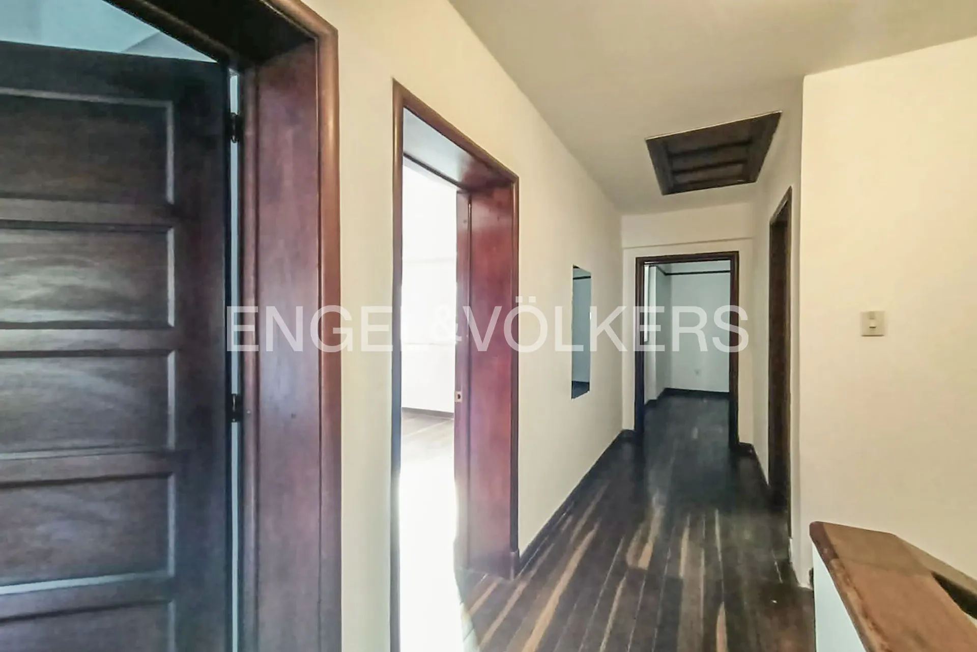 Casa en venta en La Candelaria, Bogotá · foto 2 de 10