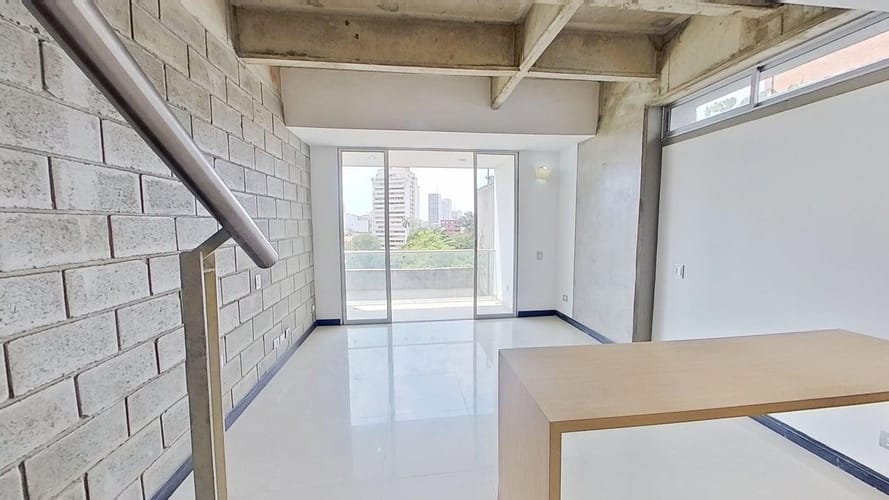 Apartamento de 2 alcobas en venta en Juanambu, Cali · foto 3 de 18