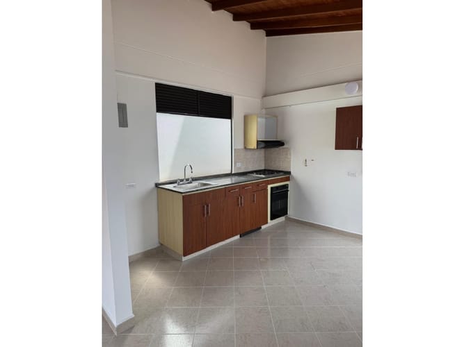 Apartamento de 4 alcobas en venta en Portal Norte, Envigado, 123 m² · foto 2 de 17