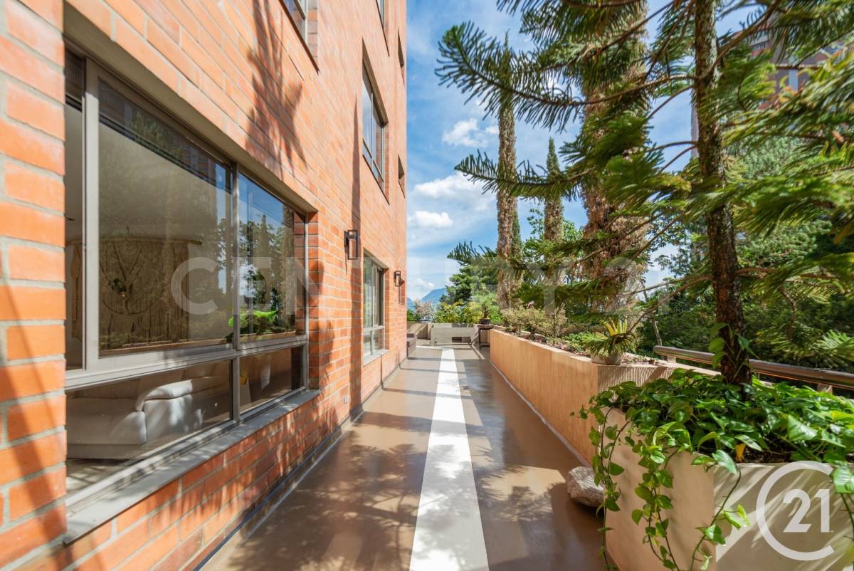 Apartamento en arriendo en El Poblado, Medellín · foto 12 de 24