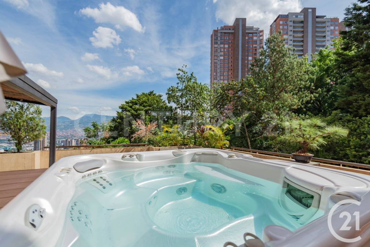 Apartamento en arriendo en El Poblado, Medellín · foto 13 de 24