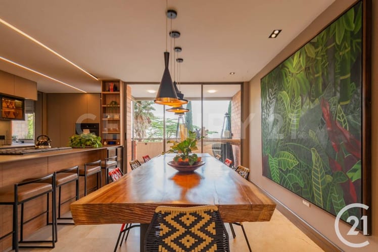Apartamento de 3 alcobas en arriendo en El Tesoro, Medellín, 232 m² · foto 20 de 24