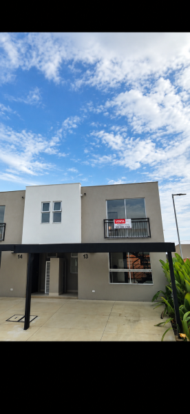 Casa de 2 alcobas en venta en Ciudad Country, Jamundí, 112 m² · foto 2 de 23