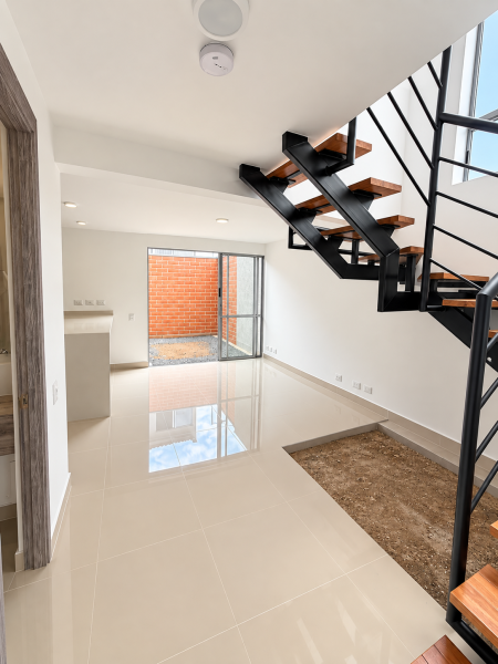 Casa de 2 alcobas en venta en Ciudad Country, Jamundí, 112 m² · foto 3 de 23