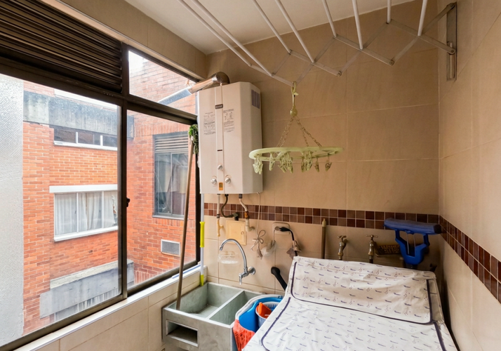 Apartamento de 3 alcobas en venta en Fontibon, Bogotá, 108 m² · foto 16 de 23