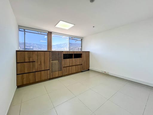 Oficina en venta en Estadio, Medellín, 75 m² · foto 4 de 10