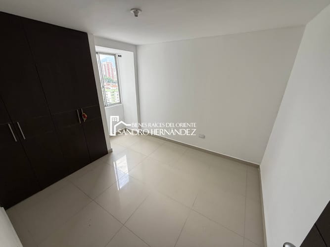Apartamento de 2 alcobas en venta en Centro, Bucaramanga, 54 m² · foto 8 de 13
