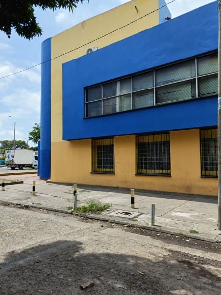 Edificio en venta en Popular, Cali, 490 m² · foto 2 de 24