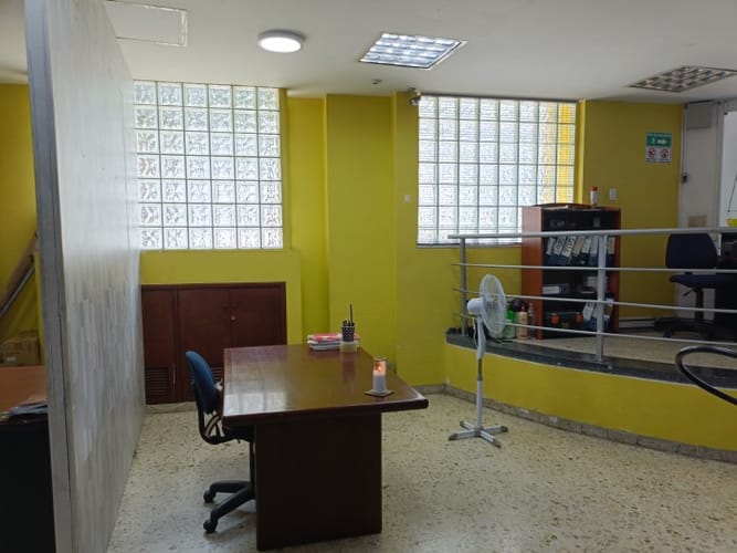 Edificio en venta en Popular, Cali, 490 m² · foto 7 de 24