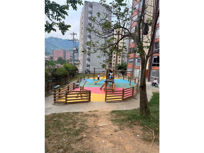 Apartamento de 2 alcobas en venta en Bellavista, Bello, 41 m² · foto 12 de 21