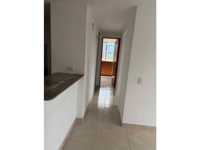 Apartamento de 2 alcobas en venta en Bellavista, Bello, 41 m² · foto 14 de 21