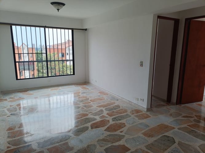 Apartamento en venta en Seminario, Cali · foto 2 de 21