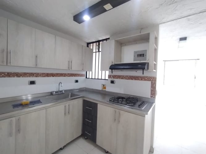 Casa de 3 alcobas en venta en Cabecera San Antonio De Prado, Medellín, 80 m² · foto 2 de 19