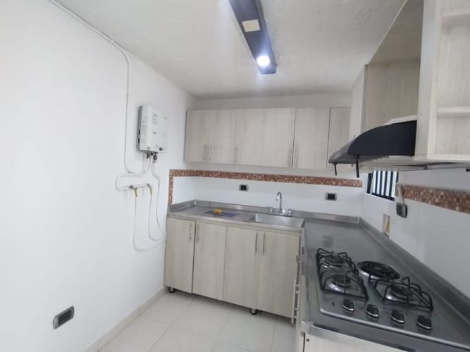 Casa de 3 alcobas en venta en Cabecera San Antonio De Prado, Medellín, 80 m² · foto 3 de 19