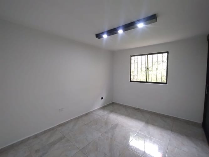 Casa de 3 alcobas en venta en Cabecera San Antonio De Prado, Medellín, 80 m² · foto 9 de 19
