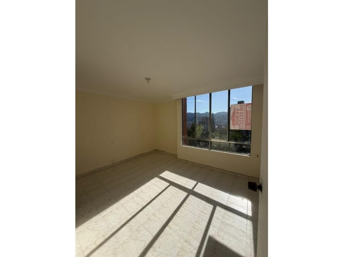 Apartamento de 3 alcobas en venta en El Poblado, Medellín, 100 m² · foto 11 de 13