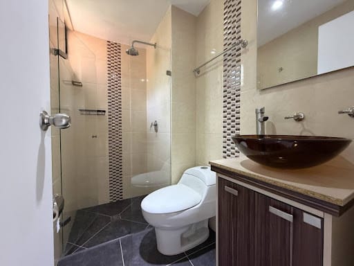 Apartamento de 4 alcobas en arriendo en Loma De Las Brujas, Envigado, 92 m² · foto 13 de 18