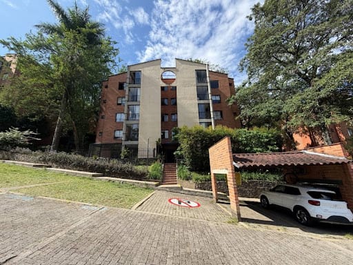 Apartamento de 4 alcobas en arriendo en Loma De Las Brujas, Envigado, 92 m² · foto 18 de 18