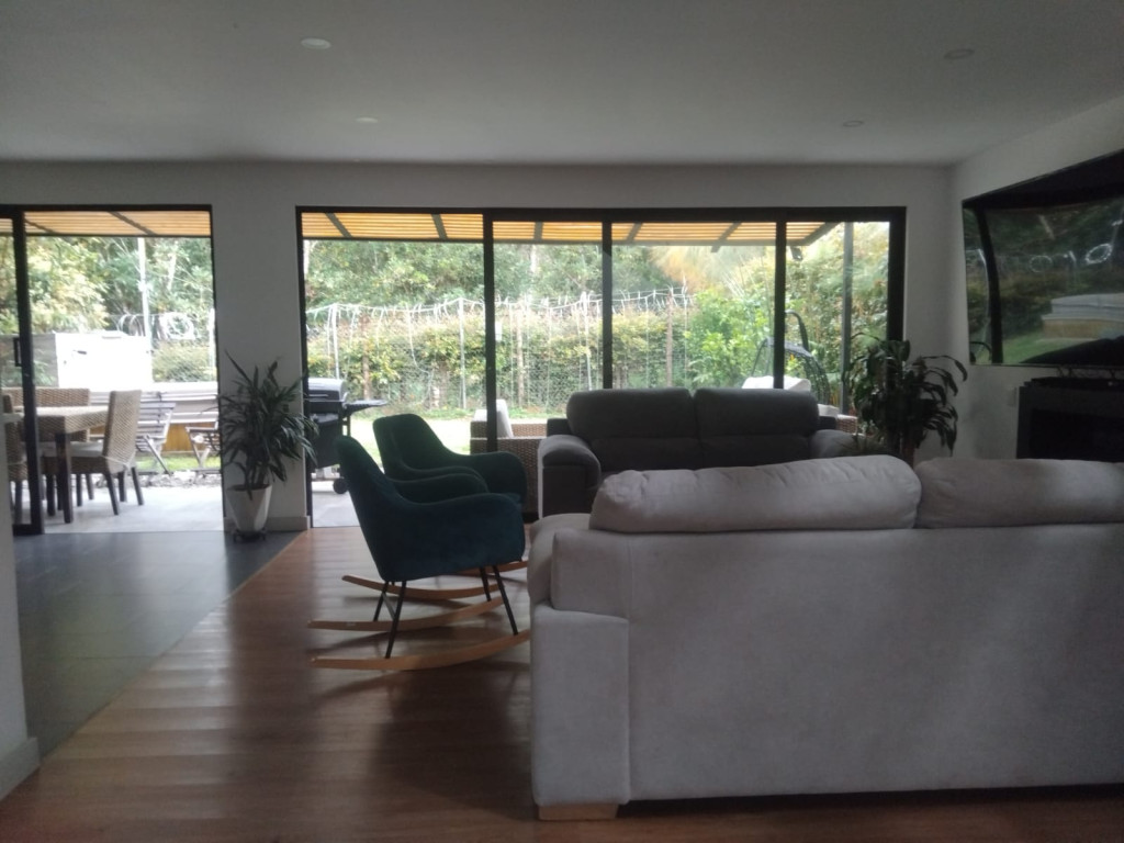 4BR House in Santa Elena (300 m²) - 4