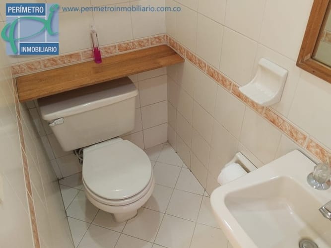Oficina en arriendo en Milla De Oro, Medellín, 27 m² · foto 4 de 6
