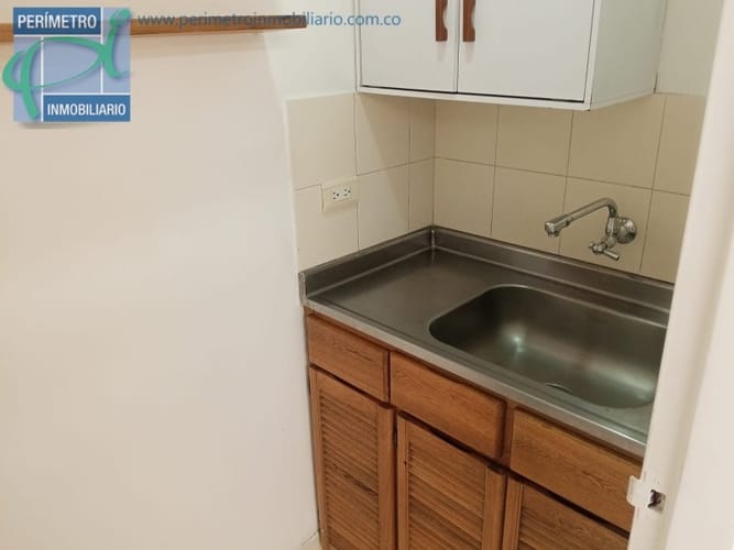 Oficina en arriendo en Milla De Oro, Medellín, 27 m² · foto 5 de 6