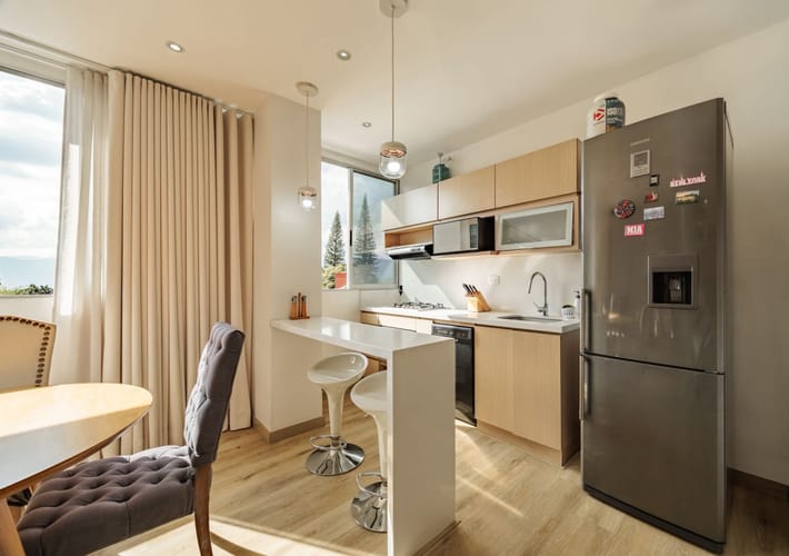 Apartamento de 1 alcoba en arriendo en El Tesoro, Medellín, 51 m² · foto 5 de 24