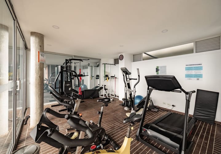 Apartamento de 1 alcoba en arriendo en El Tesoro, Medellín, 51 m² · foto 18 de 24